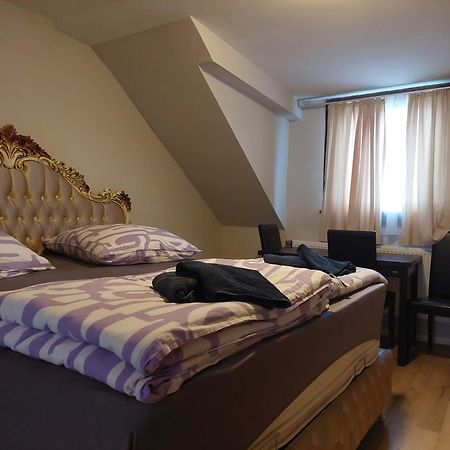 Hotel Bruchsaler Herz 外观 照片